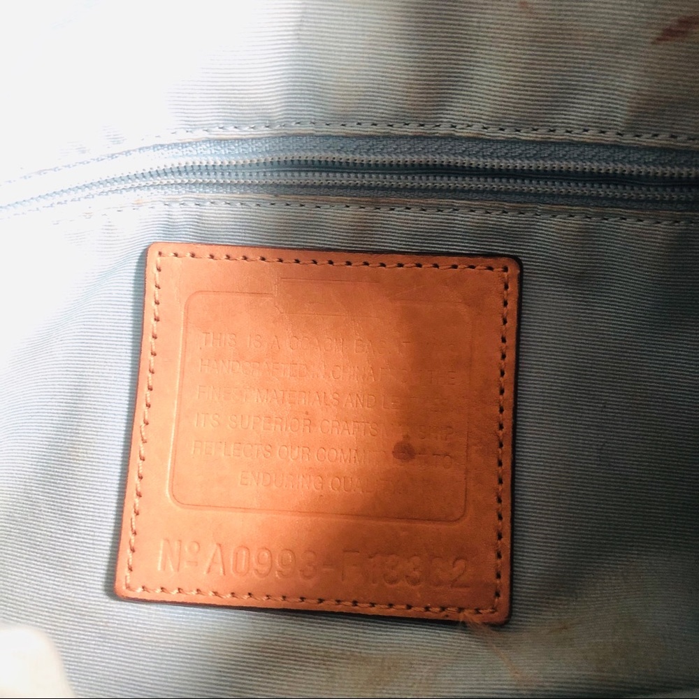 Coach Signature Shoulder Bag - Picture 7 of 8